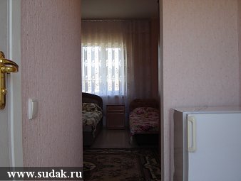 Трехместный